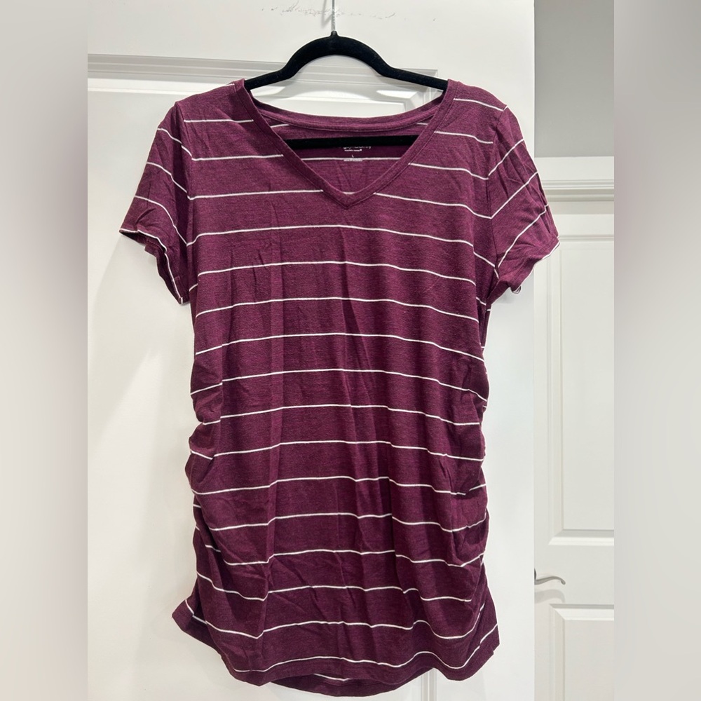 Ruched V-neck Maternity Tee